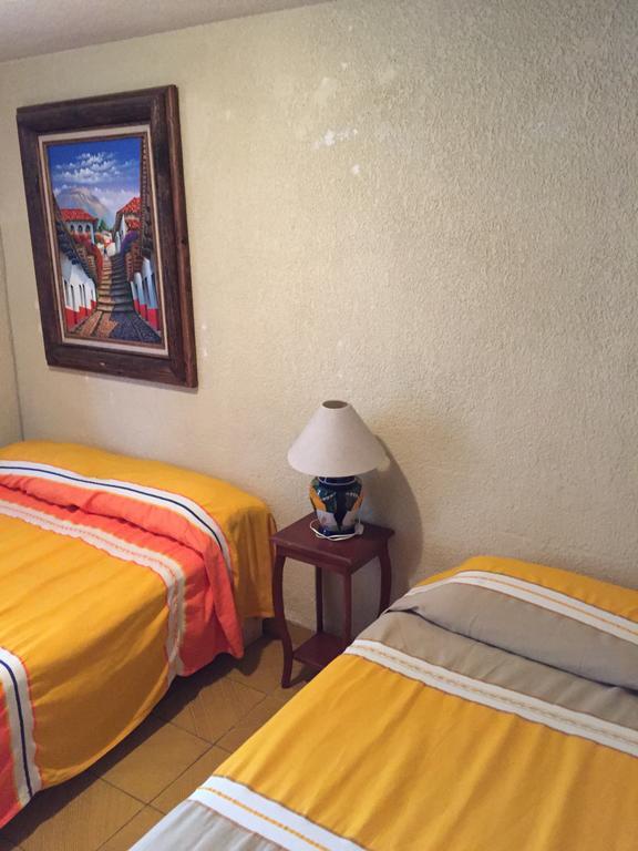 Hostal Casa Castillo Morelia Exterior foto